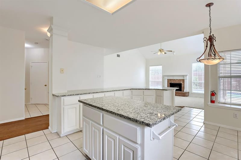 10804 Dry Creek Lane, Frisco TX 75035 - Photo 12