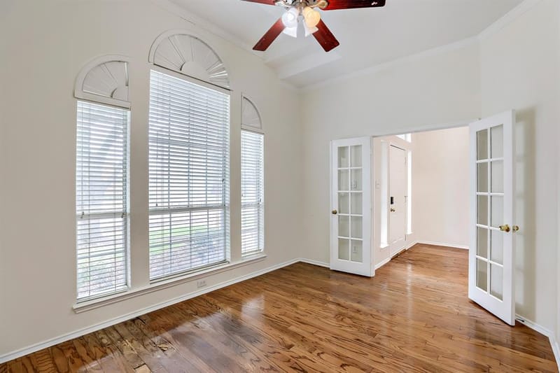 10804 Dry Creek Lane, Frisco TX 75035 - Photo 9