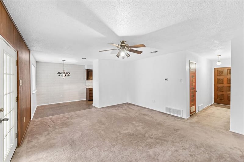 1710 Carla Avenue, Arlington TX 76014 - Photo 11