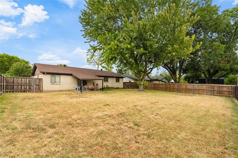 1710 Carla Avenue, Arlington TX 76014 - Photo 21