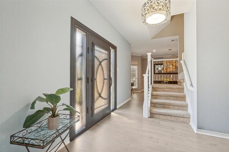425 Baltusrol Circle, Garland TX 75044 - Photo 2