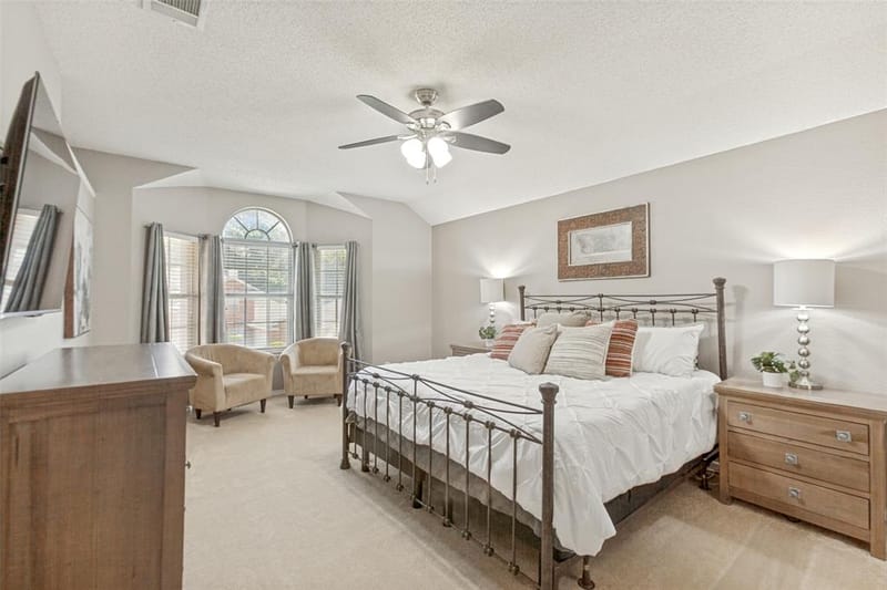 425 Baltusrol Circle, Garland TX 75044 - Photo 16