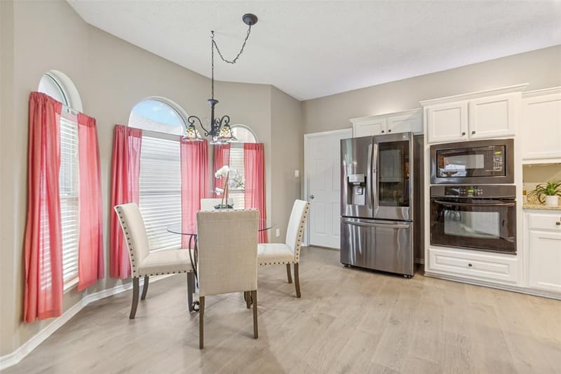 425 Baltusrol Circle, Garland TX 75044 - Photo 12