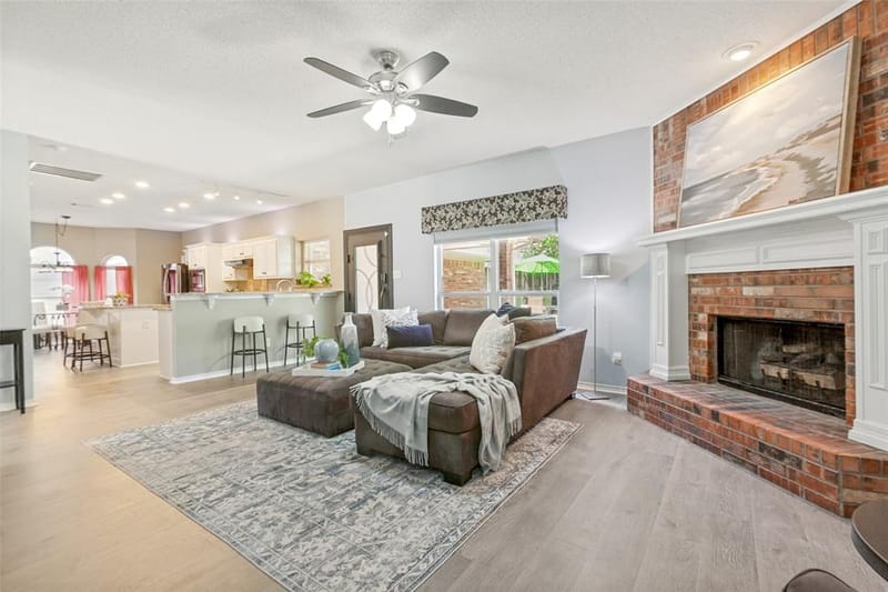 425 Baltusrol Circle, Garland TX 75044 - Photo 7