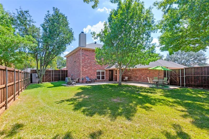 425 Baltusrol Circle, Garland TX 75044 - Photo 25
