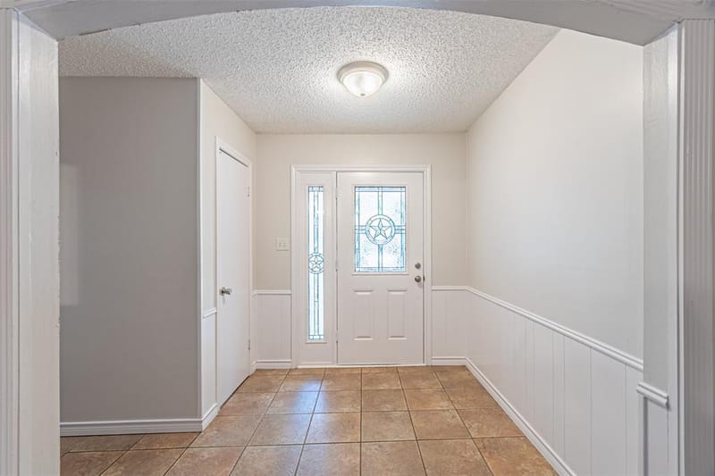 5209 Smokerise Court, Arlington TX 76016 - Photo 3