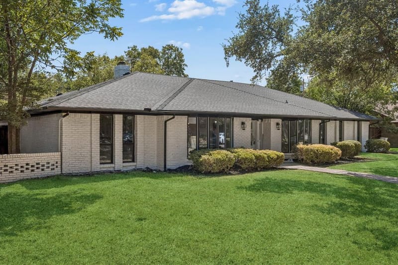 3216 Rotan Lane, Dallas TX 75229