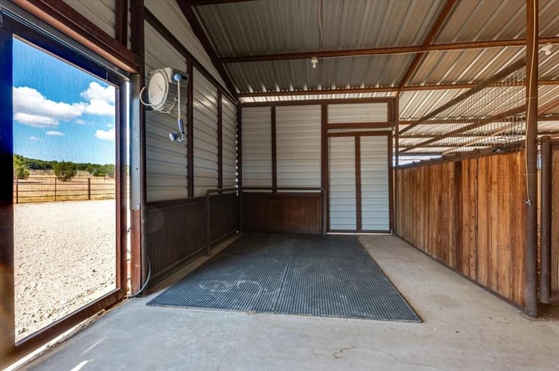 335 Remuda Trail, Stephenville TX 76401 - Photo 5