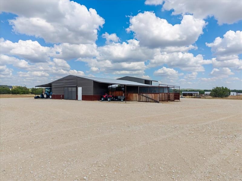 335 Remuda Trail, Stephenville TX 76401 - Photo 9