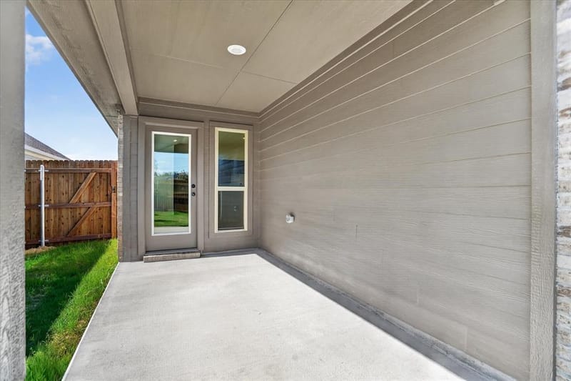 425 Rose Avenue, Cleburne TX 76033 - Photo 27