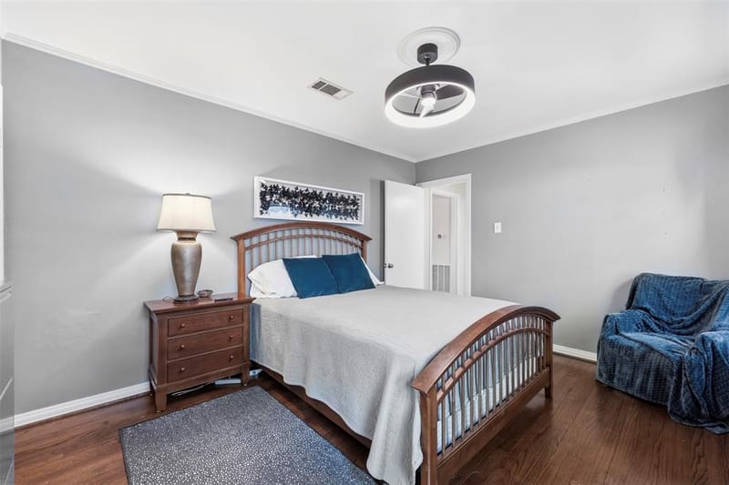 1715 Lansford Avenue, Dallas TX 75224 - Photo 17