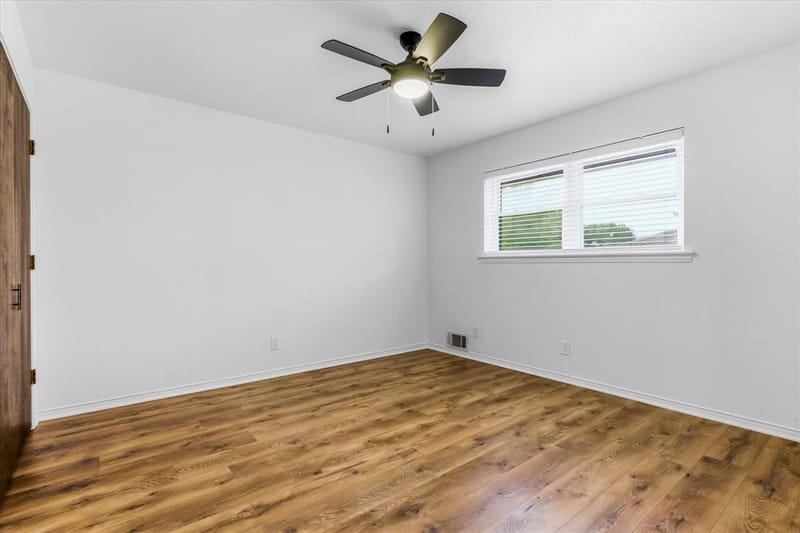 1801 Clear Point Drive, Garland TX 75041 - Photo 27