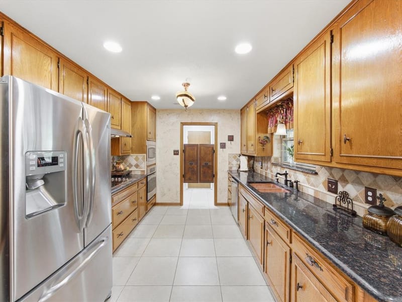 5008 Kemble Street, Fort Worth TX 76103 - Photo 7