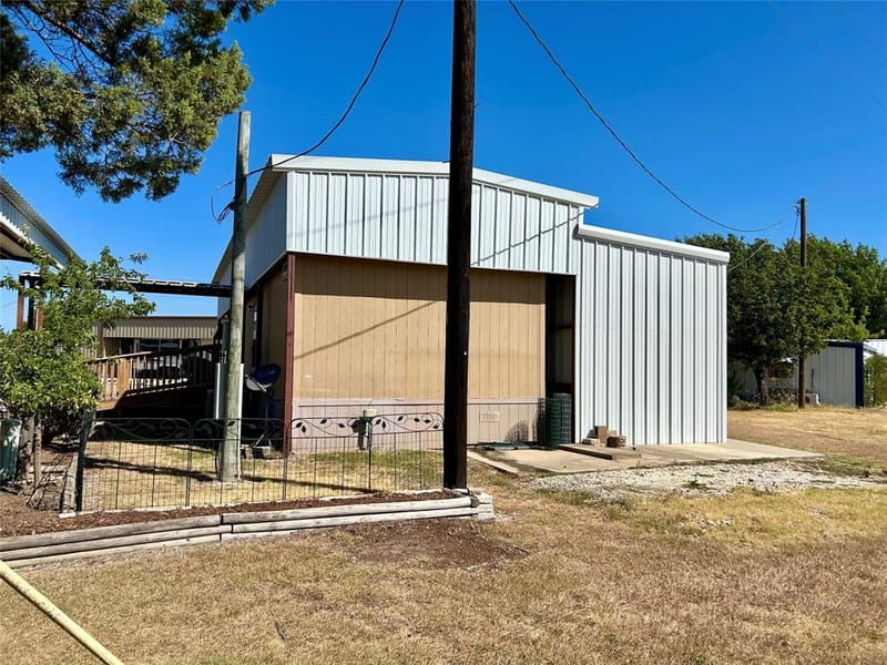 166 Holiday Rambler Drive, Whitney TX 76692 - Photo 28