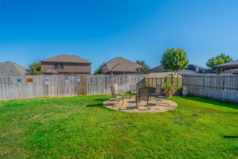 412 Foxhunter Street, Fort Worth TX 76131 - Photo 32