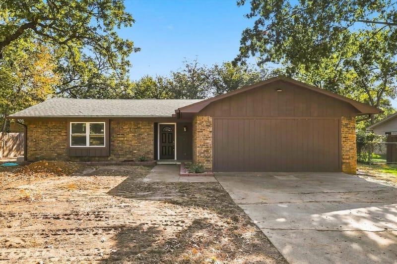 206 Hickory Lane, Hickory Creek TX 75065 - Photo 2