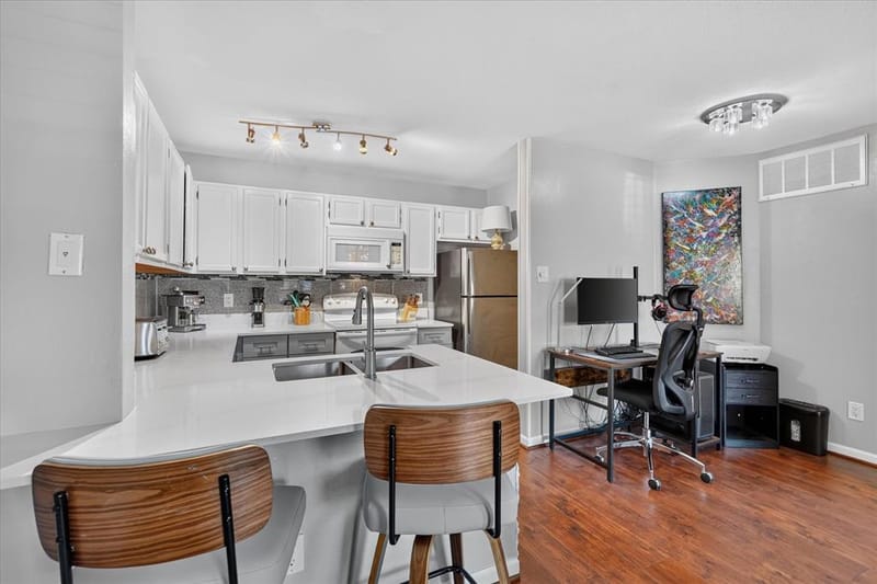 6108 Abrams Road # 403, Dallas TX 75231 - Photo 14