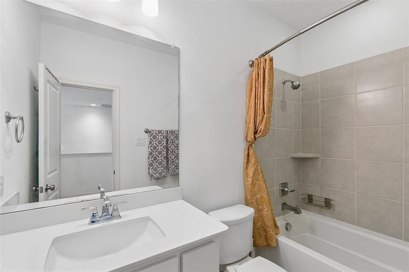 1016 Gardenia Street, Carrollton TX 75007 - Photo 22