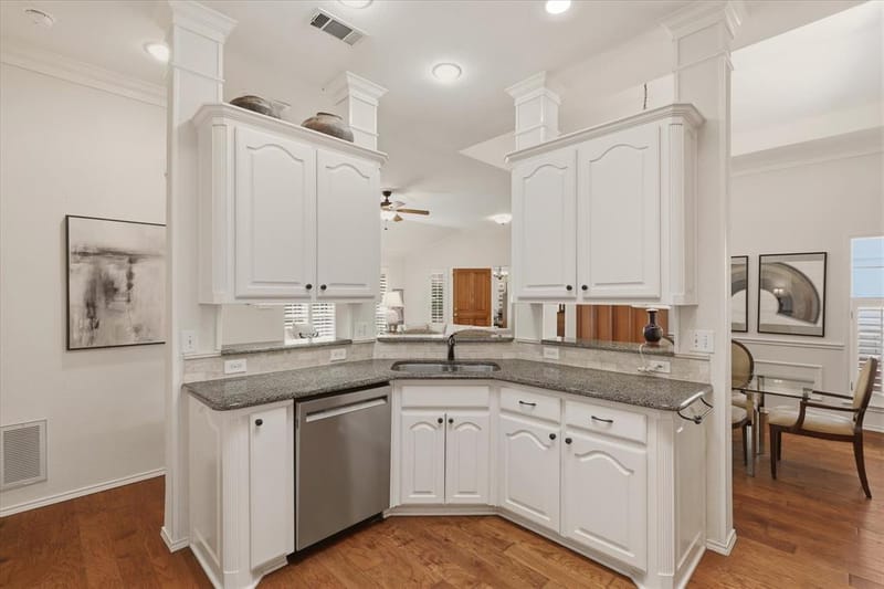 4900 Rockcreek Lane, Plano TX 75024 - Photo 19