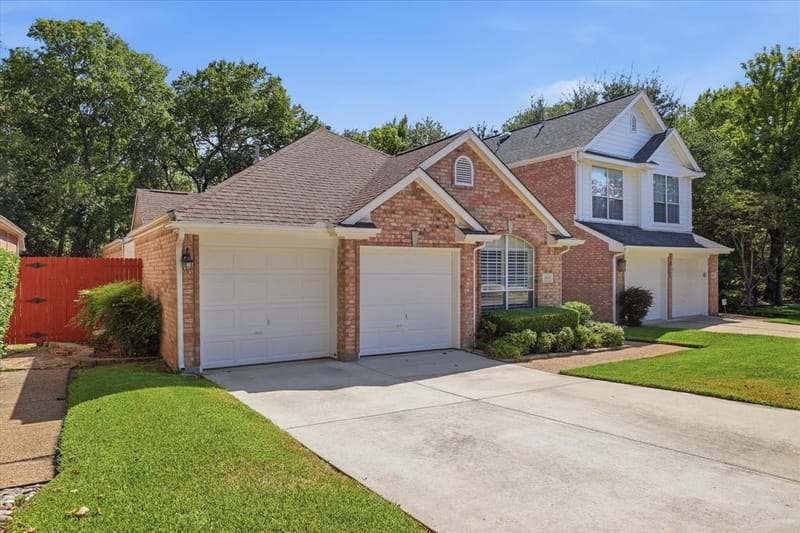 4900 Rockcreek Lane, Plano TX 75024 - Photo 4