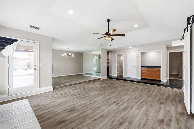 14826 Sopras Circle, Addison TX 75001 - Photo 23