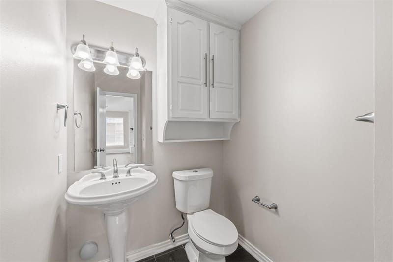 14826 Sopras Circle, Addison TX 75001 - Photo 20