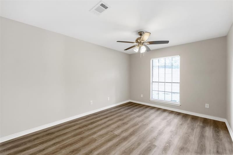 14826 Sopras Circle, Addison TX 75001 - Photo 18