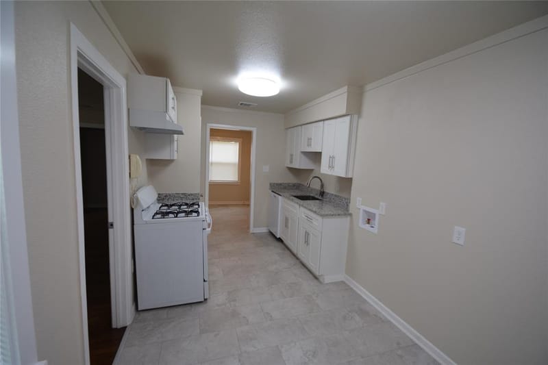 5309 Stanley Avenue, Fort Worth TX 76115 - Photo 4