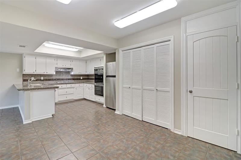 14824 Sopras Circle, Addison TX 75001 - Photo 23