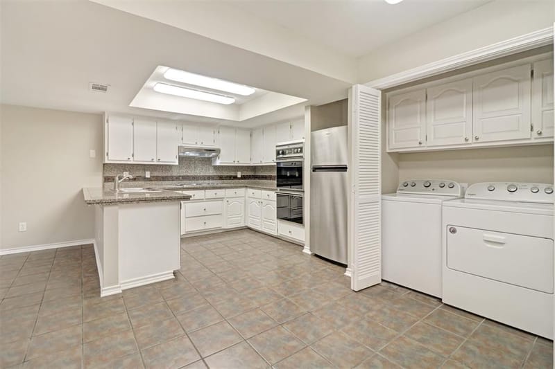 14824 Sopras Circle, Addison TX 75001 - Photo 31