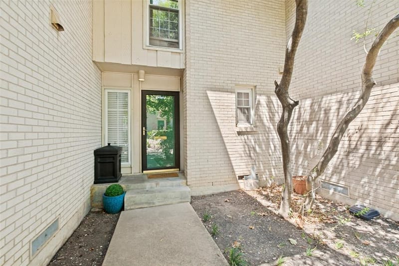 966 S Weatherred Drive, Richardson TX 75080 - Photo 12