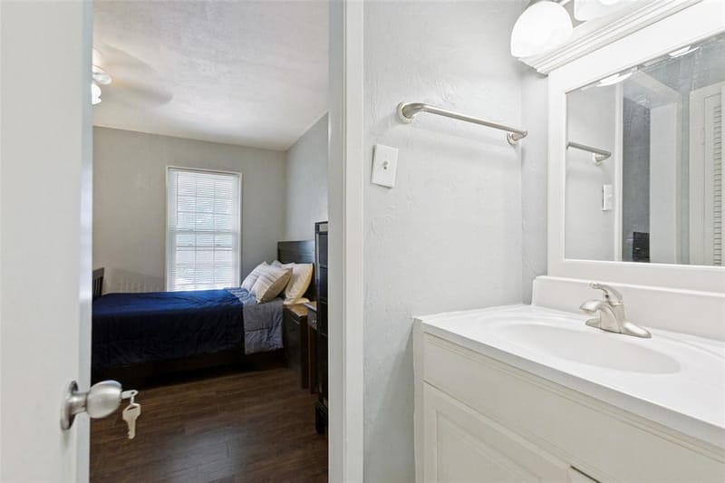 966 S Weatherred Drive, Richardson TX 75080 - Photo 9