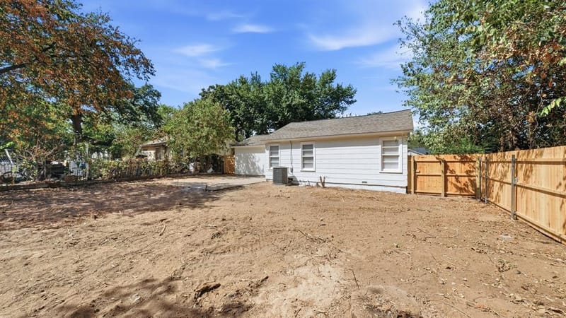 3728 Hardeman Street, Fort Worth TX 76119 - Photo 22