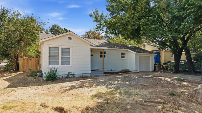 3728 Hardeman Street, Fort Worth TX 76119 - Photo 4