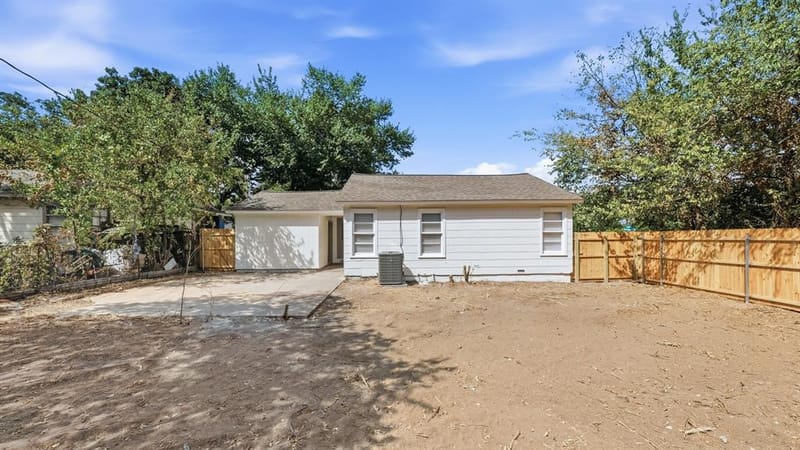 3728 Hardeman Street, Fort Worth TX 76119 - Photo 21