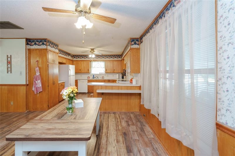 223 Hillcrest Street, Sanger TX 76266 - Photo 13