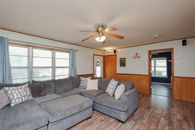 223 Hillcrest Street, Sanger TX 76266 - Photo 7
