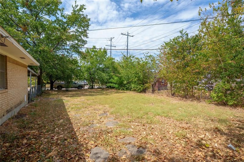 223 Hillcrest Street, Sanger TX 76266 - Photo 32