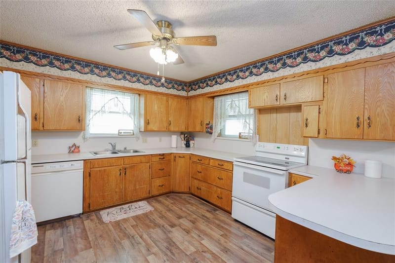 223 Hillcrest Street, Sanger TX 76266 - Photo 10