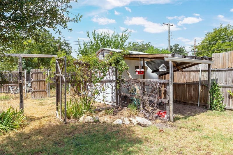 900 E Fitzgerald Street, Bangs TX 76823 - Photo 30