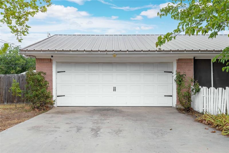 900 E Fitzgerald Street, Bangs TX 76823 - Photo 21