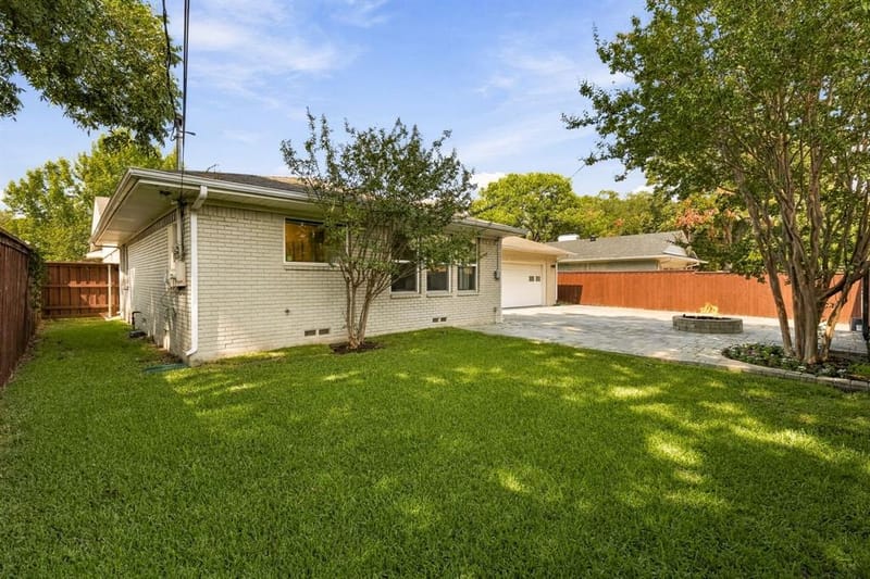 6828 Santa Maria Lane, Dallas TX 75214 - Photo 26