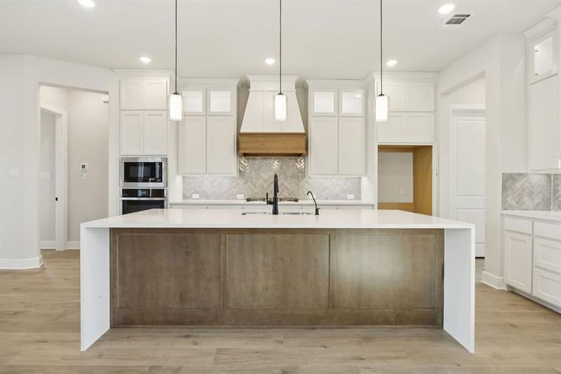 9156 Emory Oak Drive, Frisco TX 75035 - Photo 10