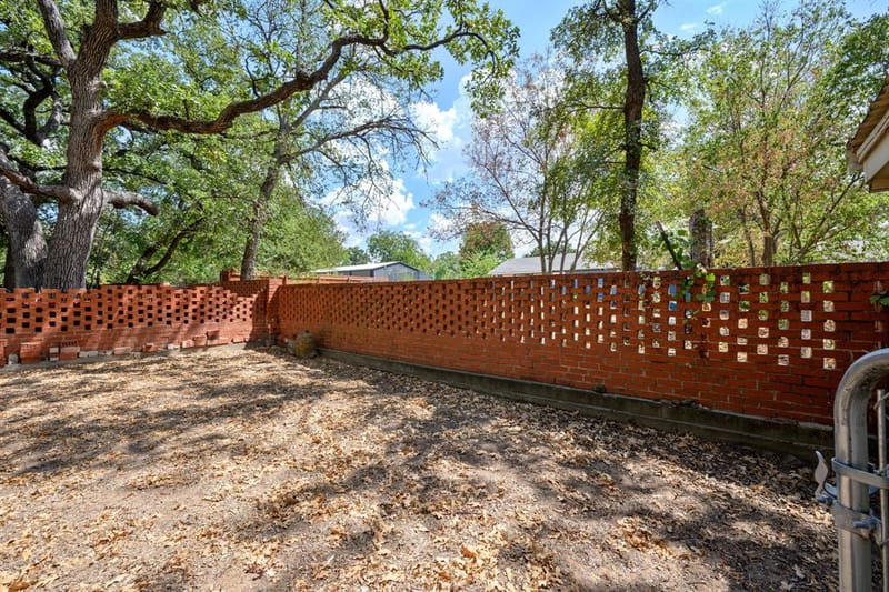 402 SE 20th Street, Mineral Wells TX 76067 - Photo 21