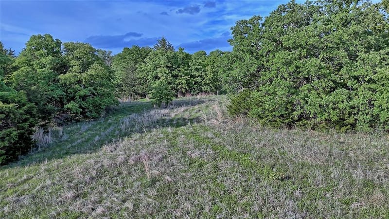 3952 Lake Valley Rd, Sunset TX 76270 - Photo 13