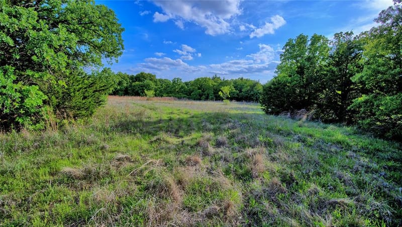 3952 Lake Valley Rd, Sunset TX 76270 - Photo 16