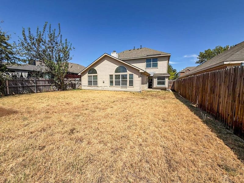 605 Prairie Gulch Drive, Fort Worth TX 76140 - Photo 12