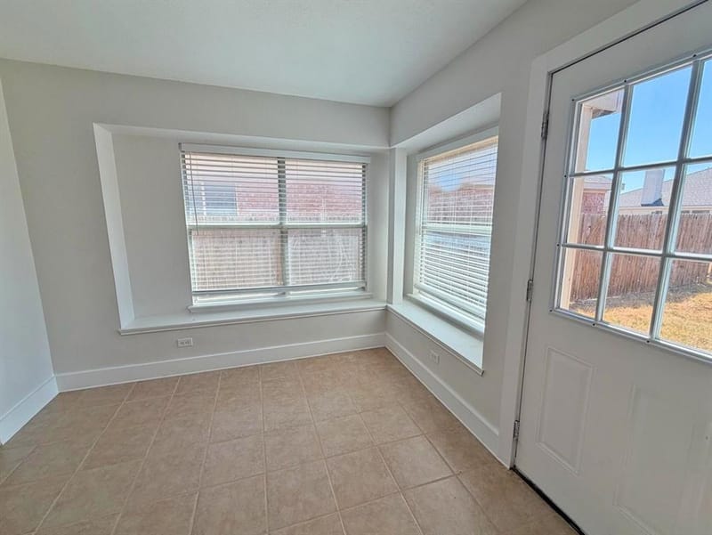 605 Prairie Gulch Drive, Fort Worth TX 76140 - Photo 14
