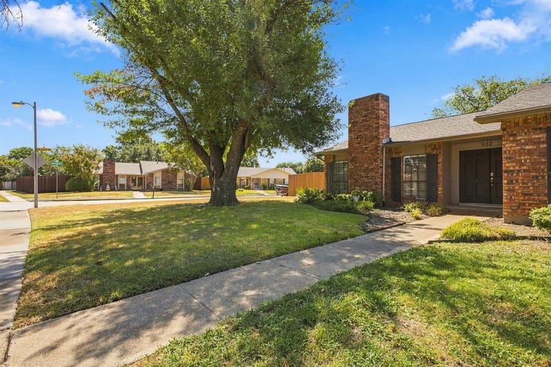 932 Grand Teton Drive, Plano TX 75023 - Photo 3