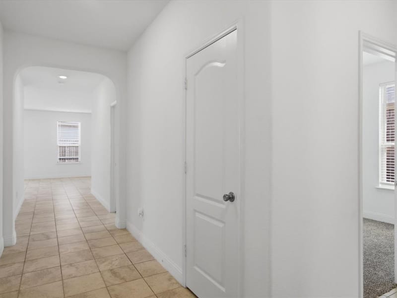 10236 Fox Springs Drive, Fort Worth TX 76131 - Photo 4